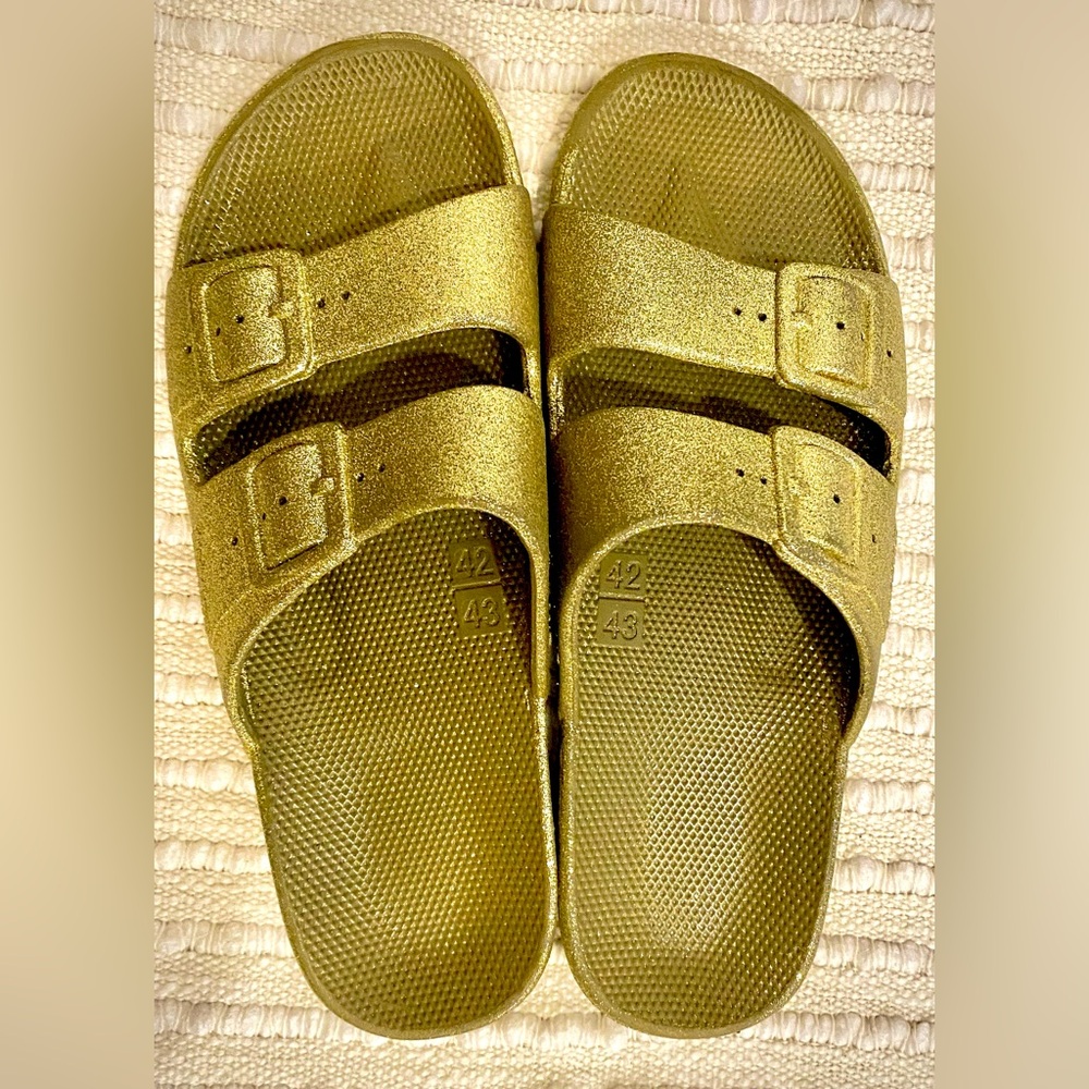 FREEDOM MOSES Brand PCU Rubber sole Slides Glittery Gold